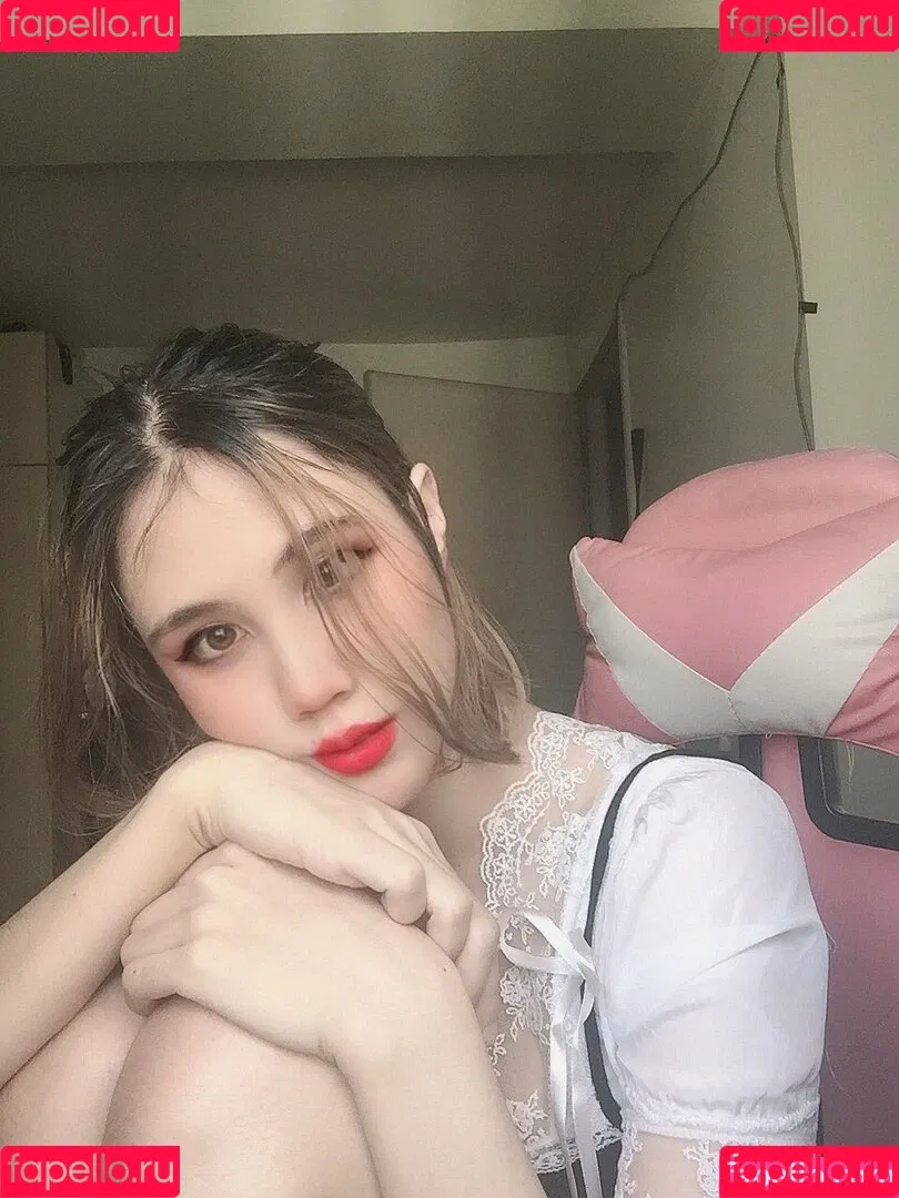 Kura Onee-san Onlyfans Photo Gallery 