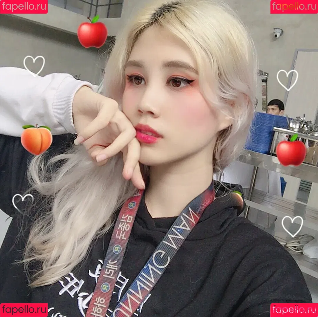 Kura Onee-san Onlyfans Photo Gallery 