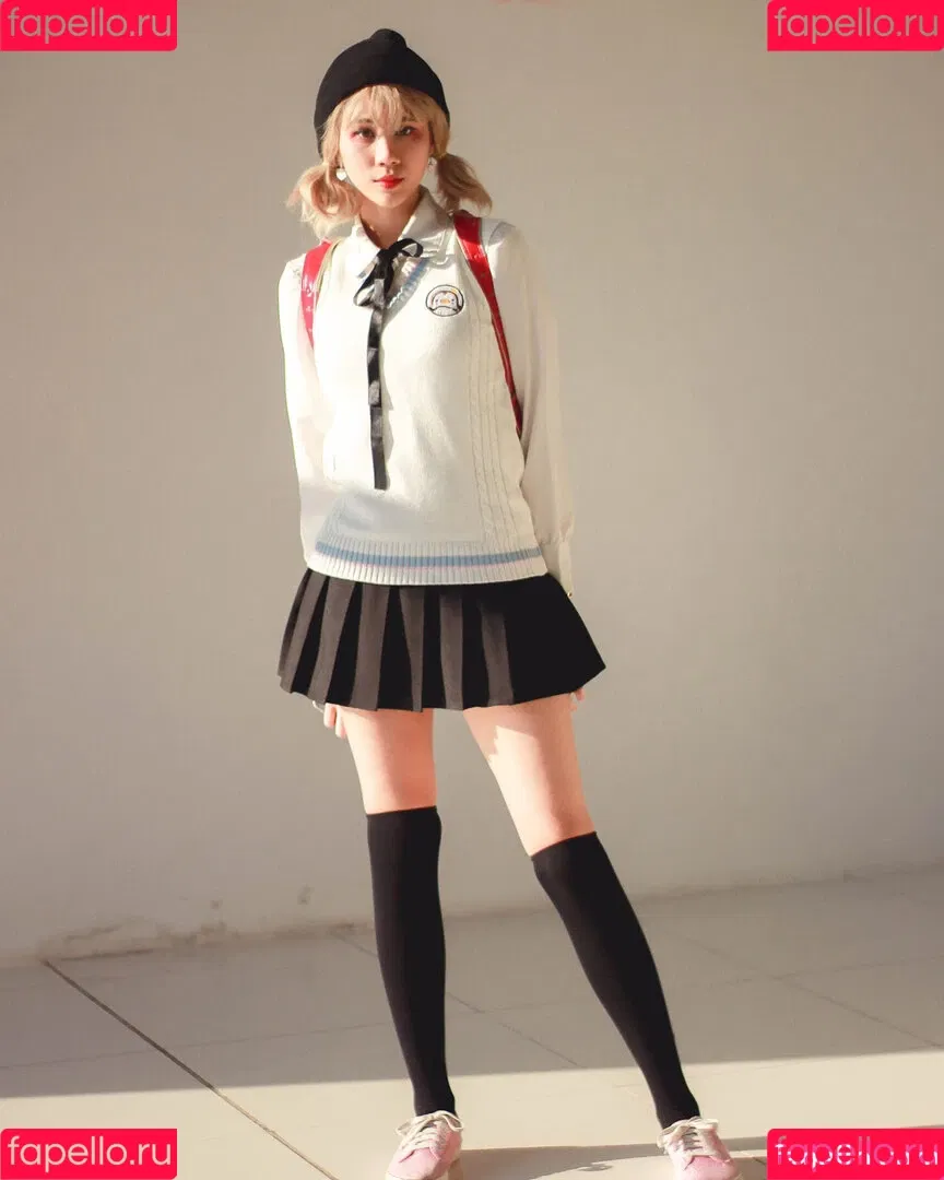 Kura Onee-san Onlyfans Photo Gallery 