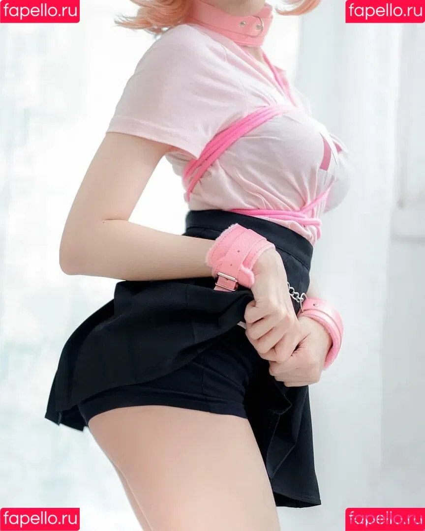 Kura Onee-san Onlyfans Photo Gallery 