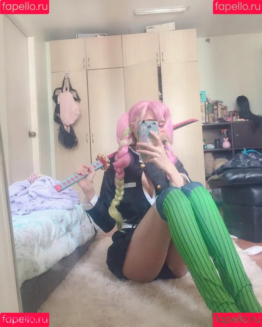 Kura Onee-san Onlyfans Photo Gallery 