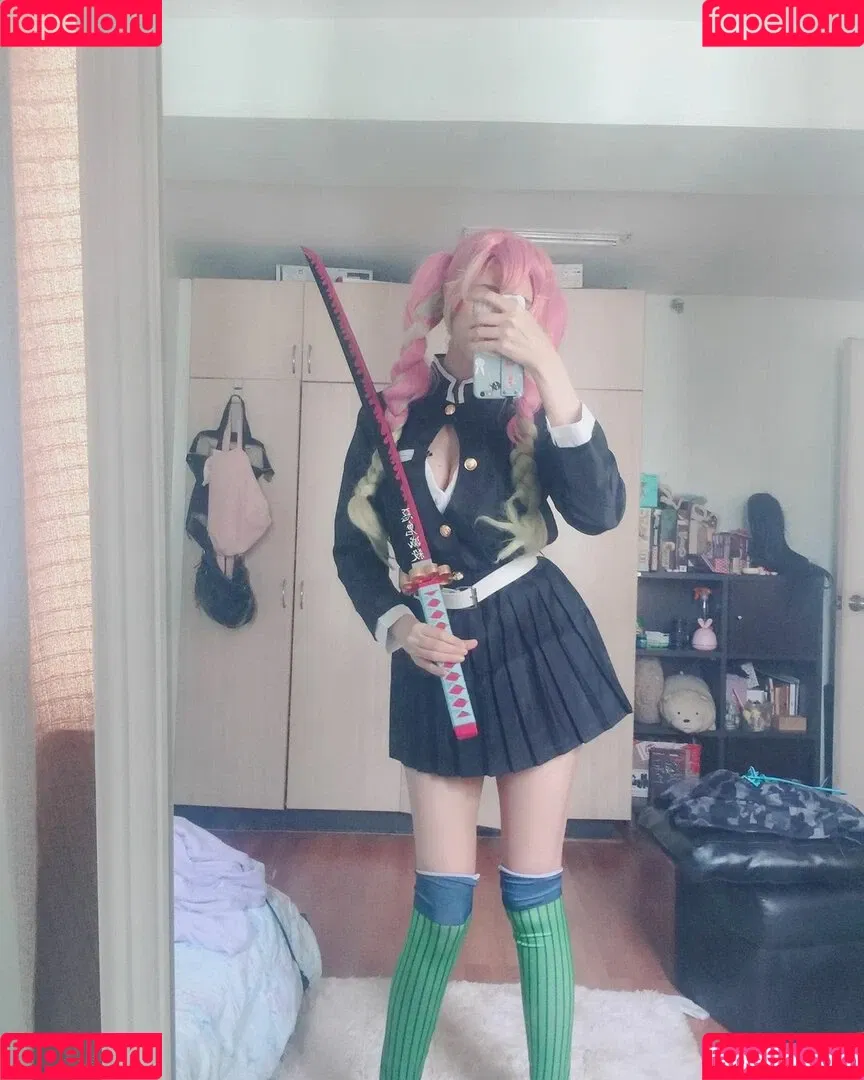 Kura Onee-san Onlyfans Photo Gallery 