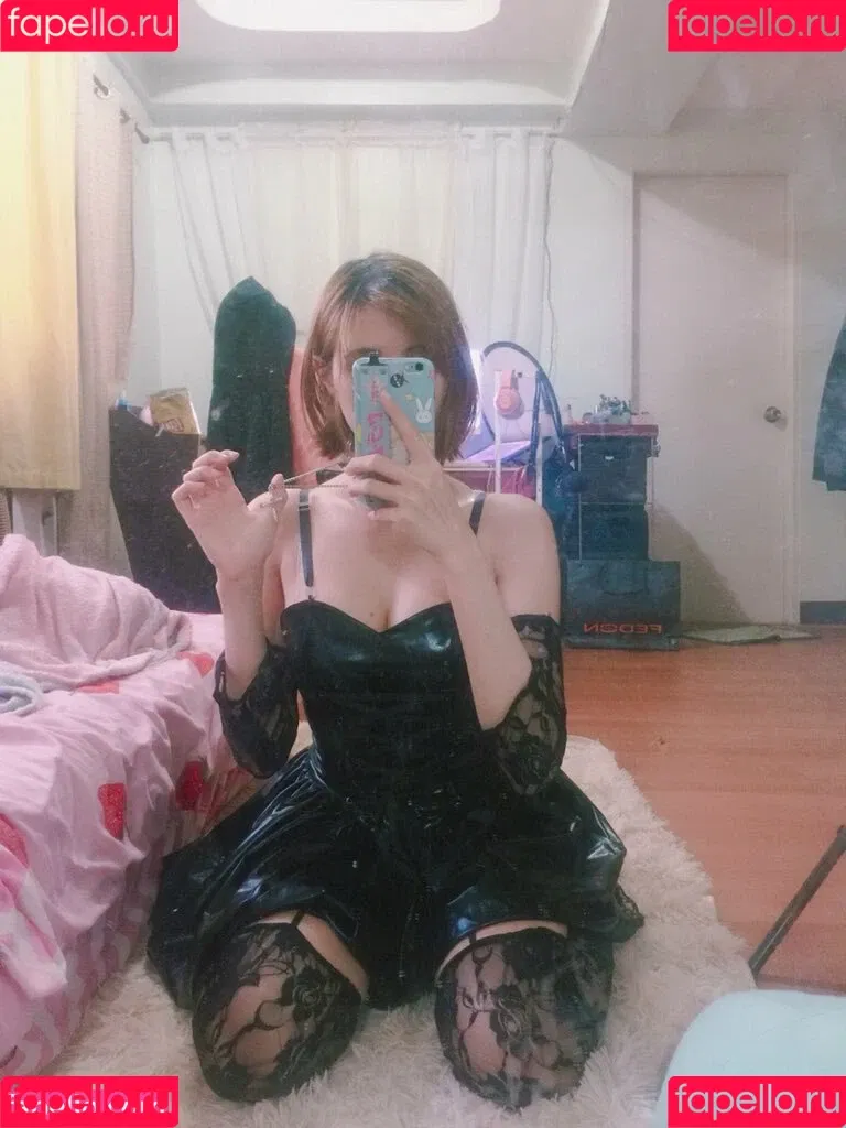 Kura Onee-san Onlyfans Photo Gallery 