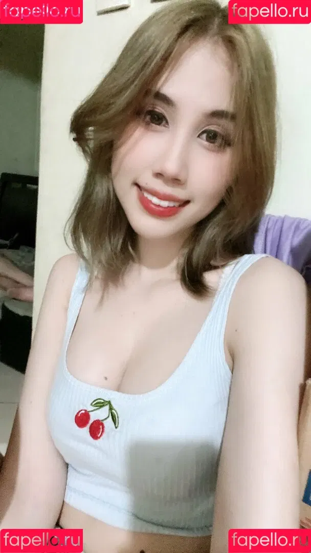Kura Onee-san Onlyfans Photo Gallery 