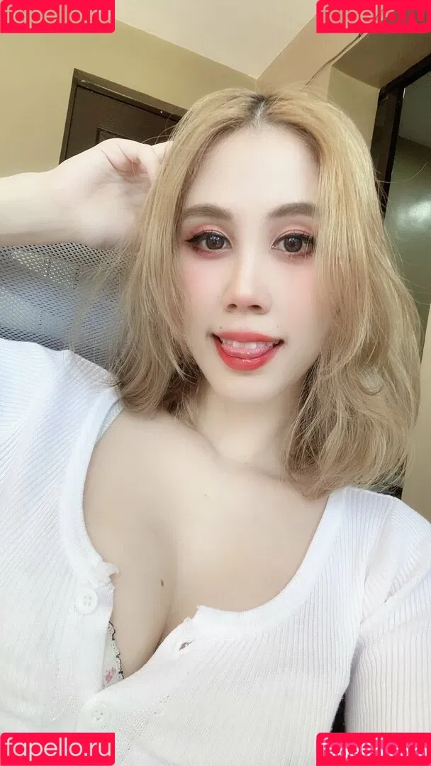 Kura Onee-san Onlyfans Photo Gallery 
