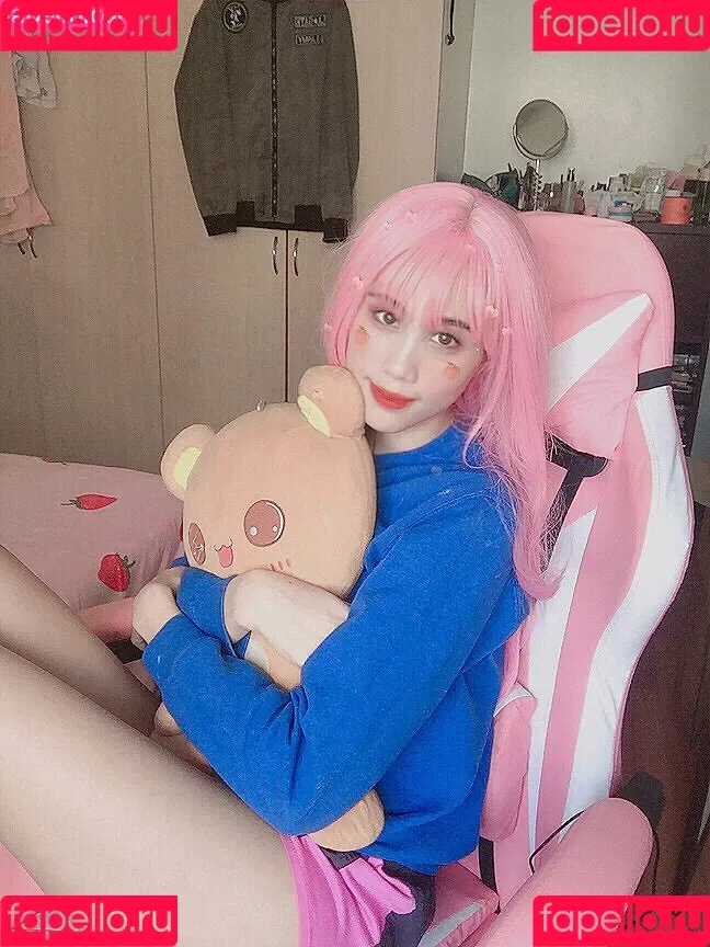 Kura Onee-san Onlyfans Photo Gallery 
