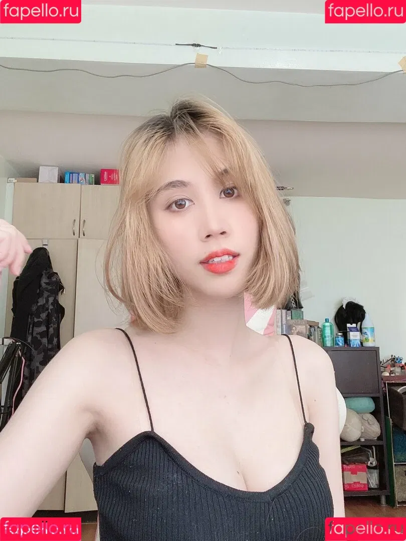 Kura Onee-san Onlyfans Photo Gallery 