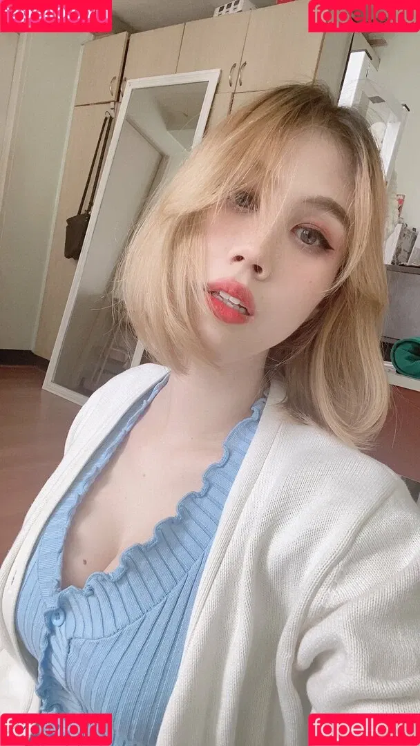 Kura Onee-san Onlyfans Photo Gallery 