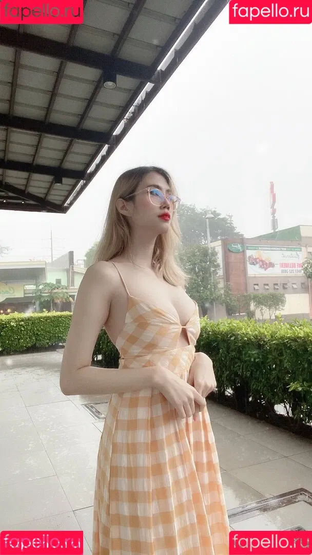Kura Onee-san Onlyfans Photo Gallery 