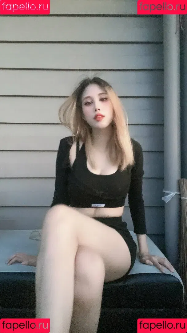 Kura Onee-san Onlyfans Photo Gallery 