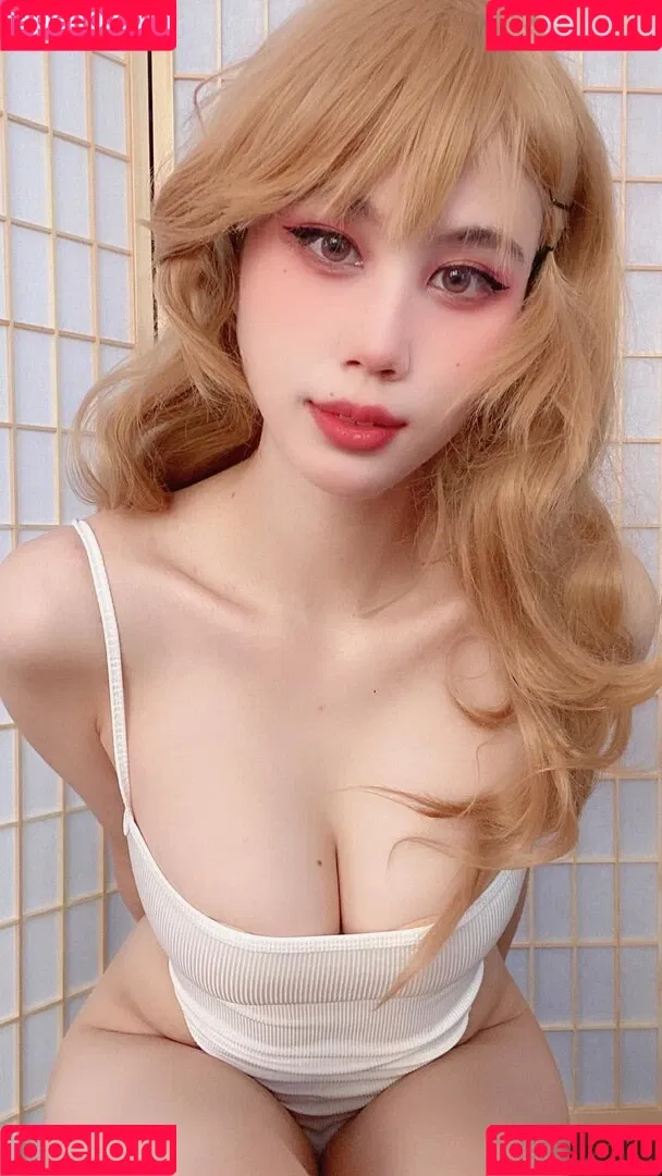 Kura Onee-san Onlyfans Photo Gallery 