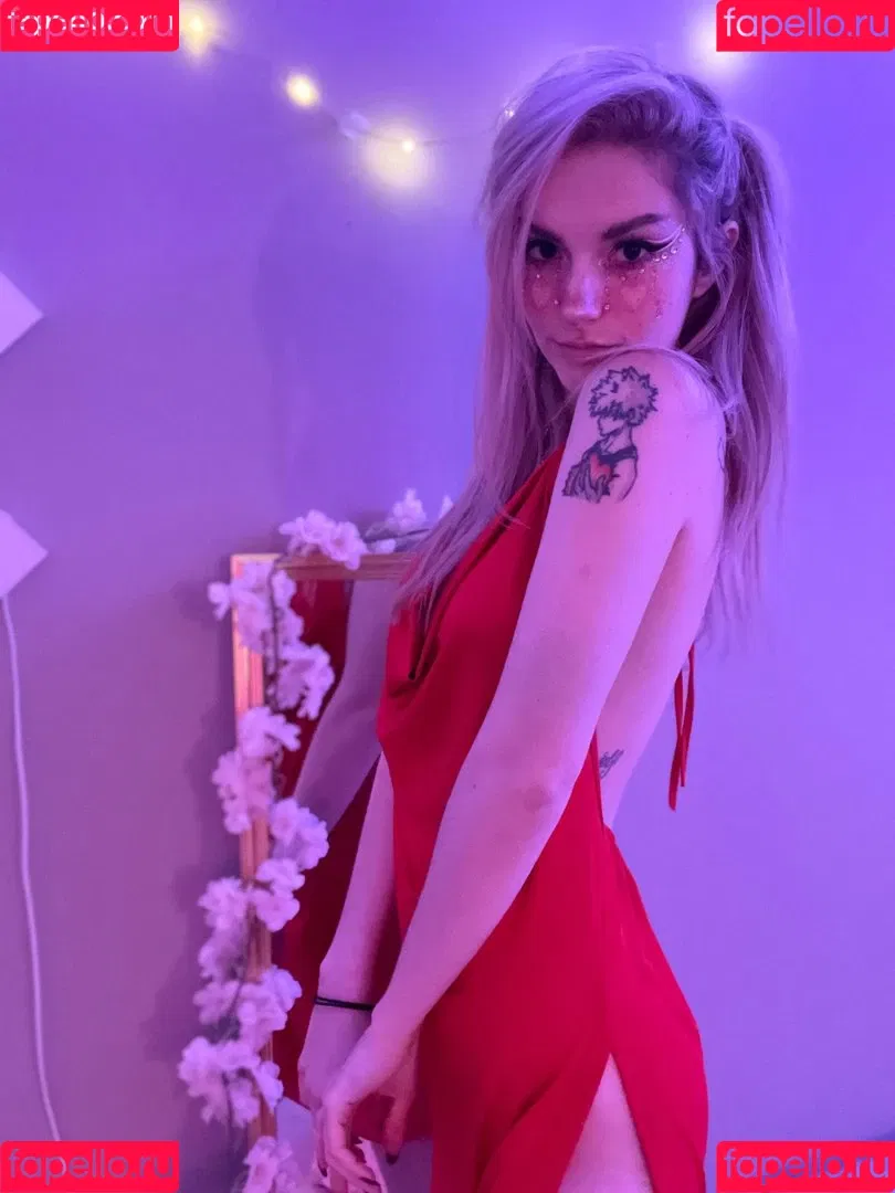 Busy B ASMR Onlyfans Photo Gallery 