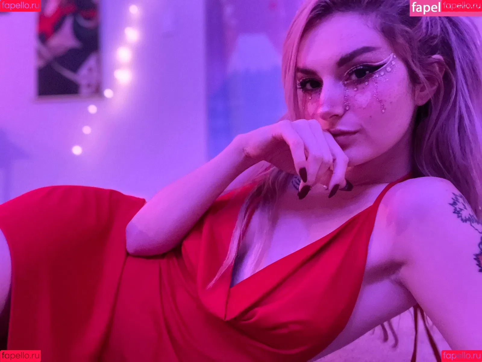 Busy B ASMR Onlyfans Photo Gallery 