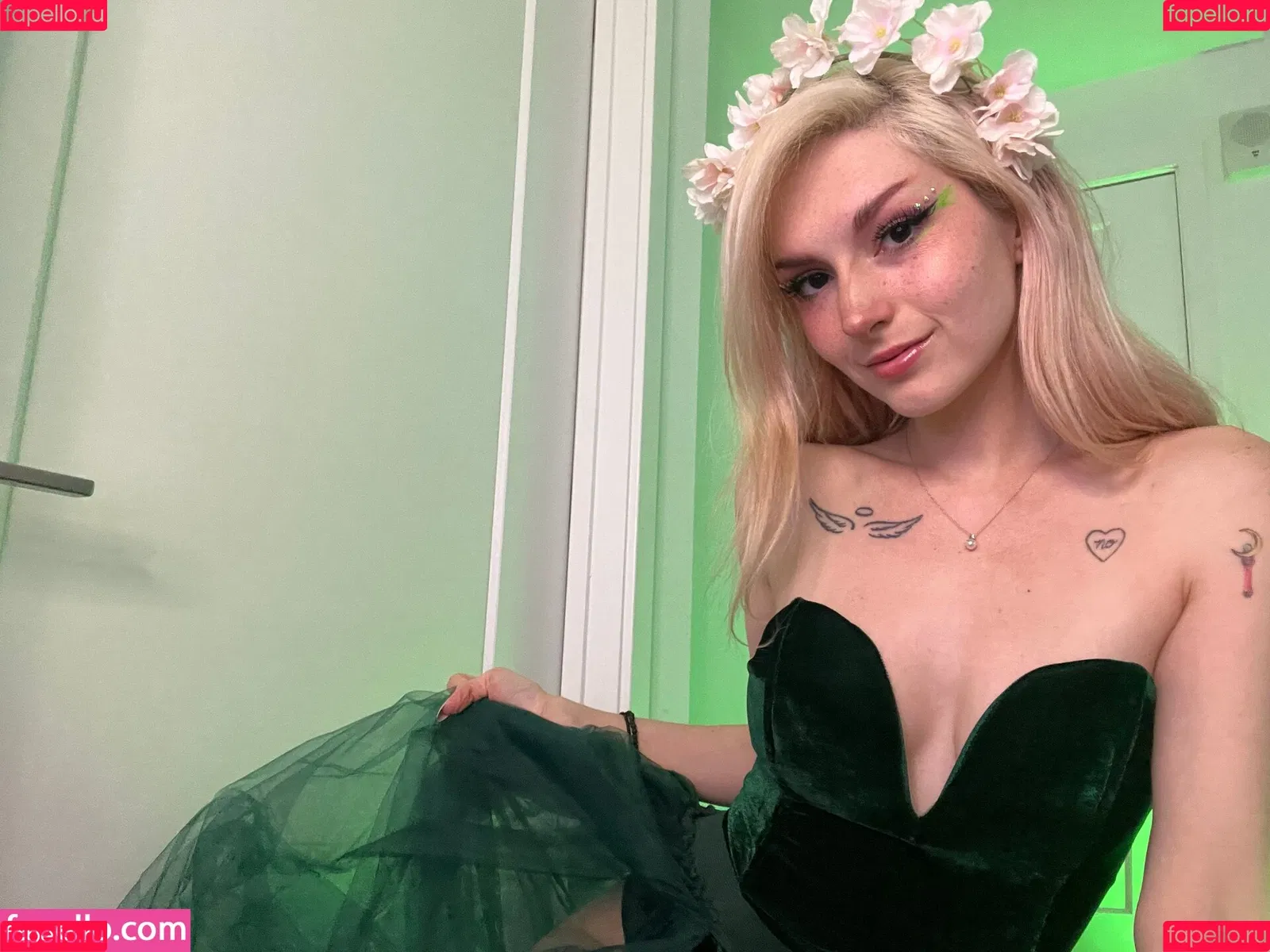 Busy B ASMR Onlyfans Photo Gallery 