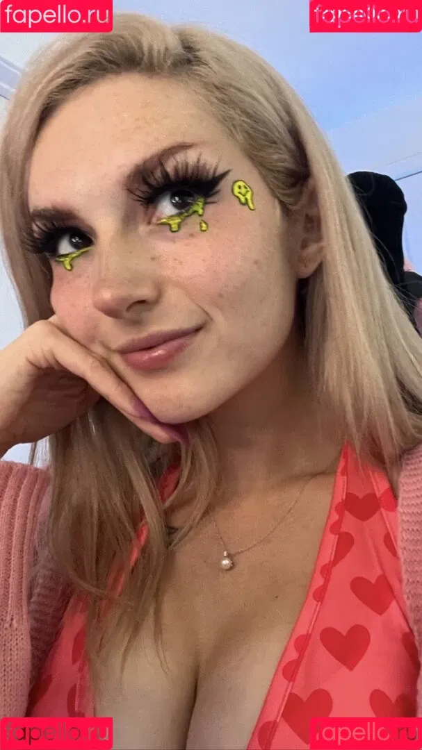 Busy B ASMR Onlyfans Photo Gallery 