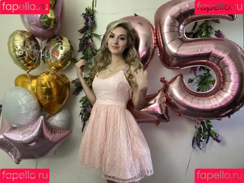 Busy B ASMR Onlyfans Photo Gallery 