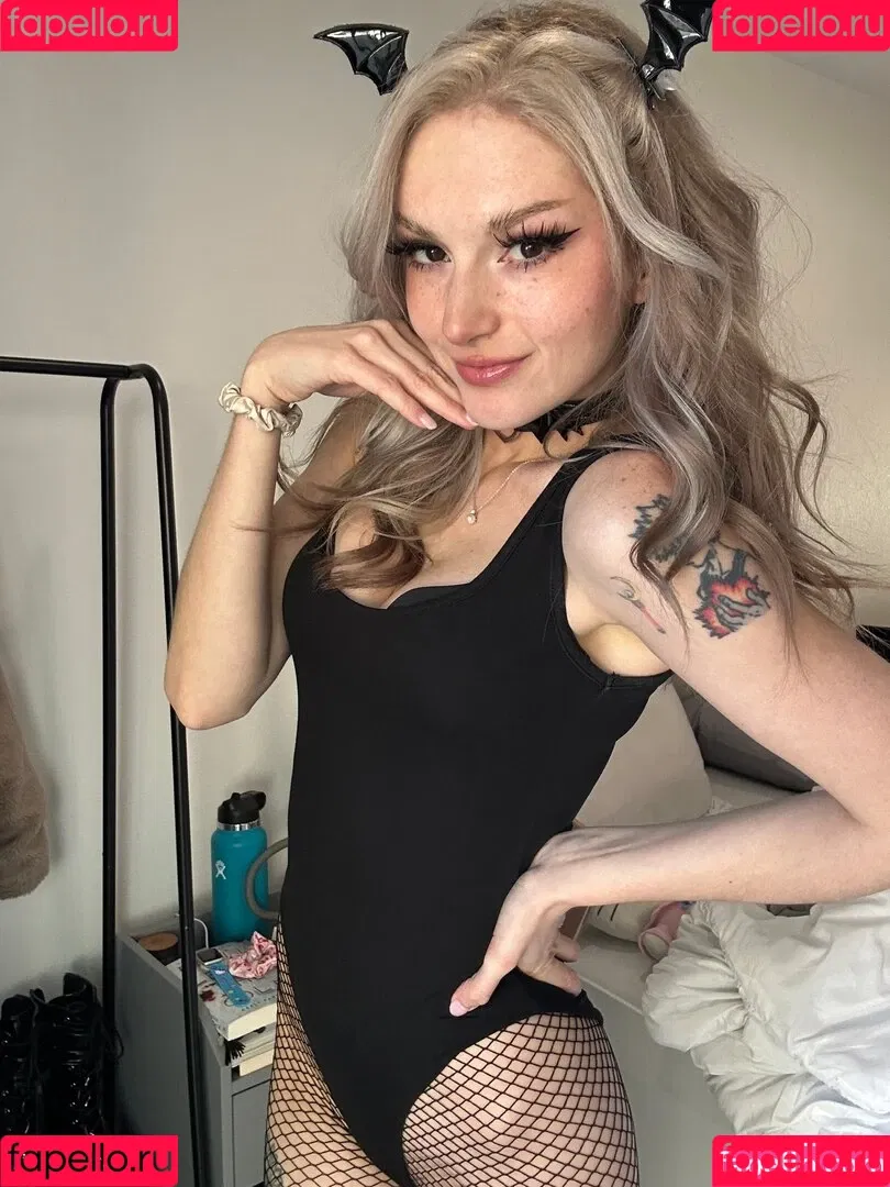 Busy B ASMR Onlyfans Photo Gallery 