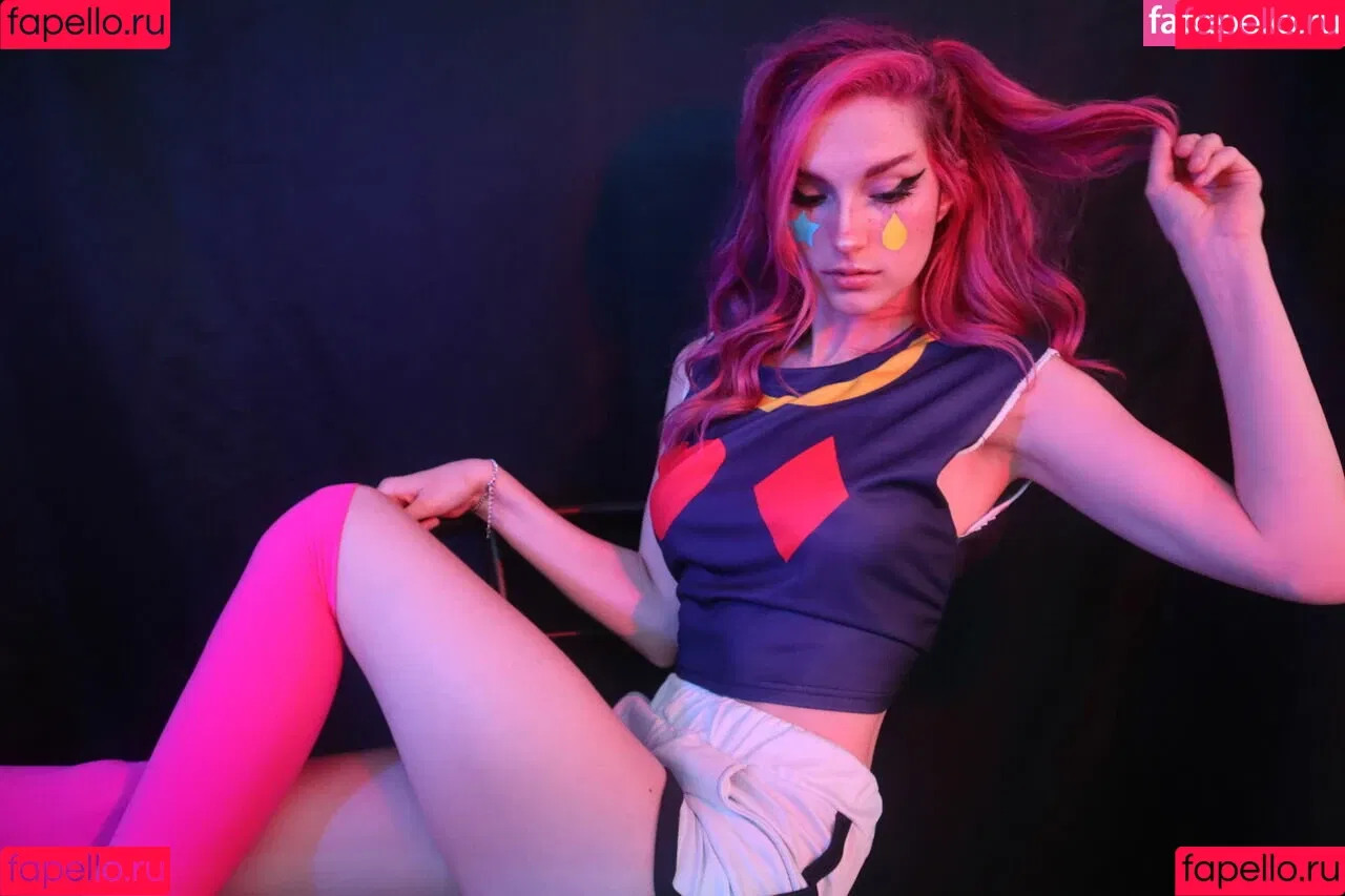 Busy B ASMR Onlyfans Photo Gallery 