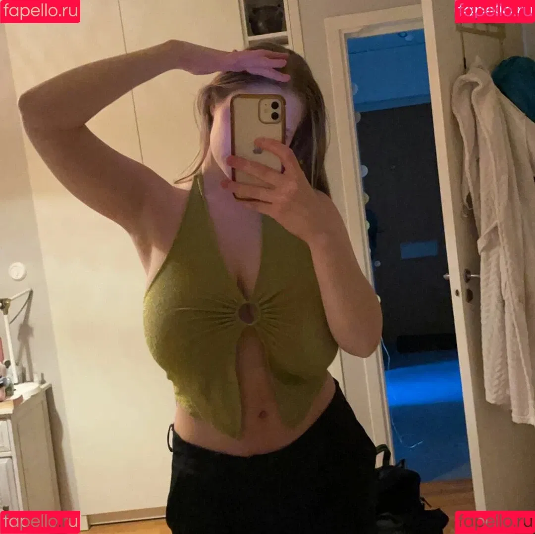 Stina Onlyfans Photo Gallery 