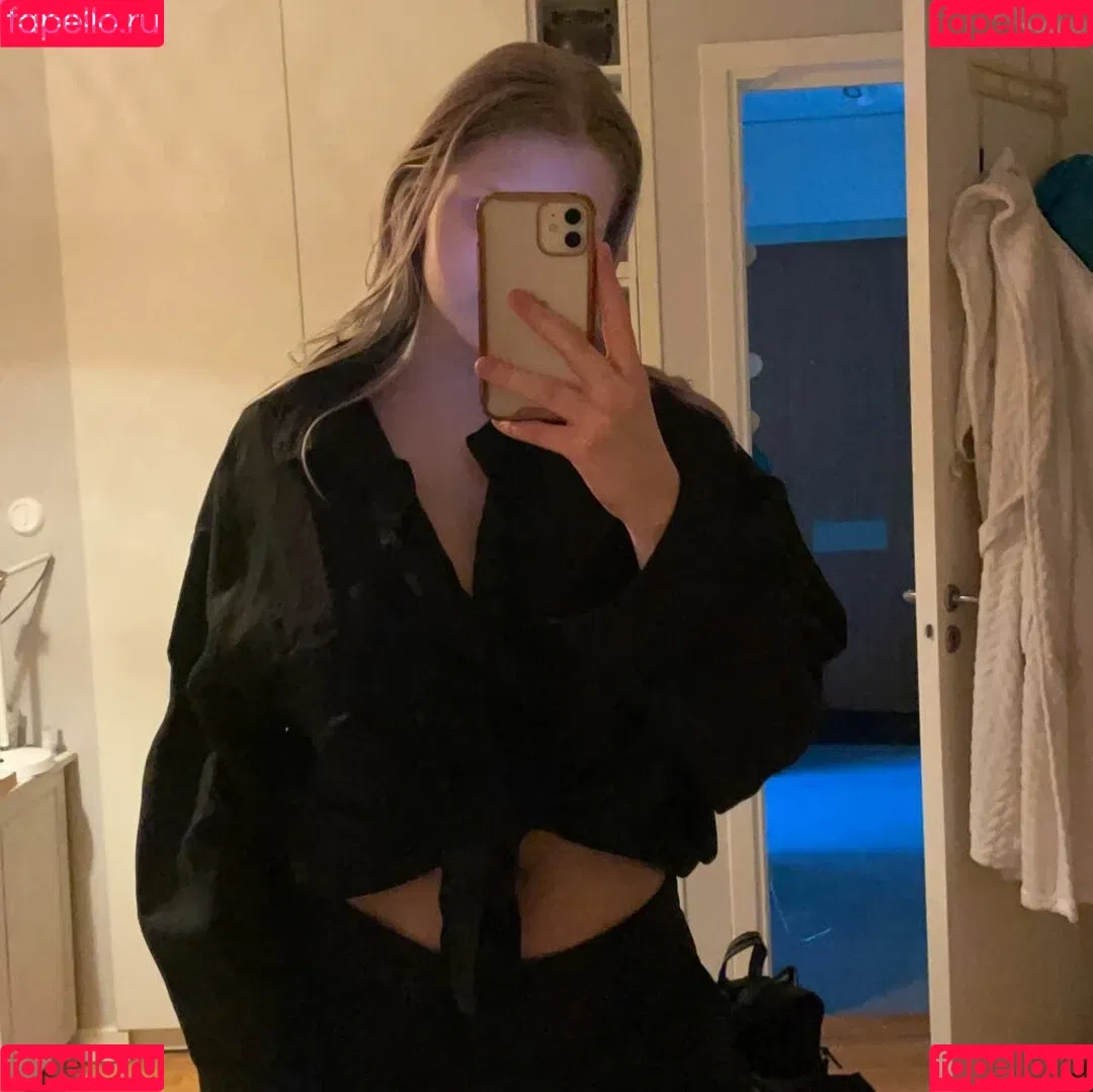 Stina Onlyfans Photo Gallery 
