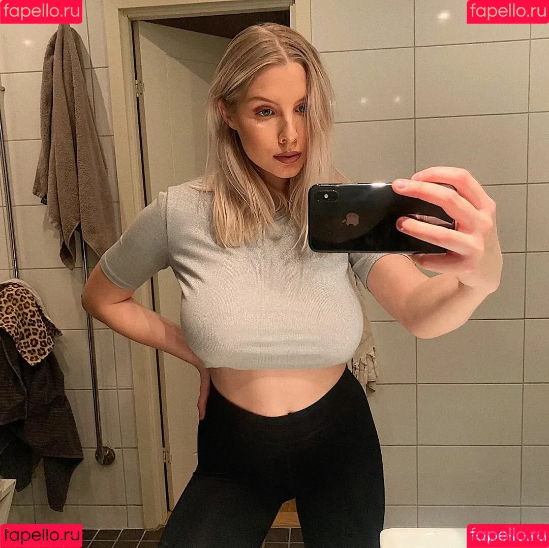 Stina Onlyfans Photo Gallery 