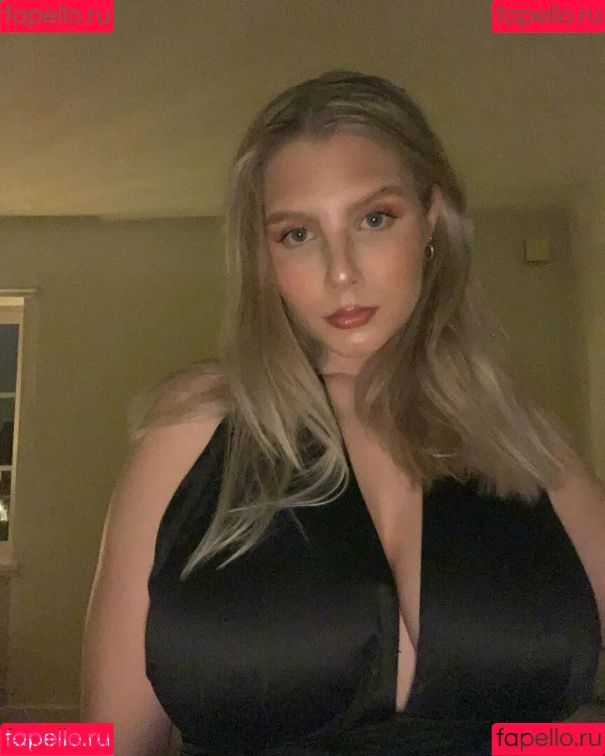 Stina Onlyfans Photo Gallery 