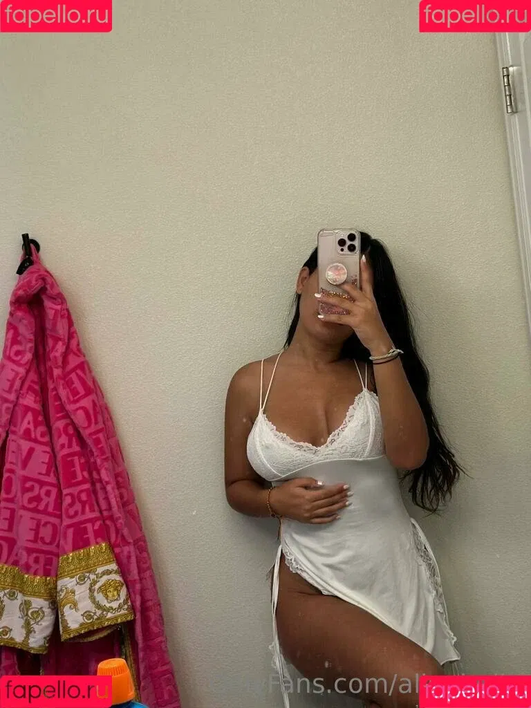 Alinabelle Onlyfans Photo Gallery 