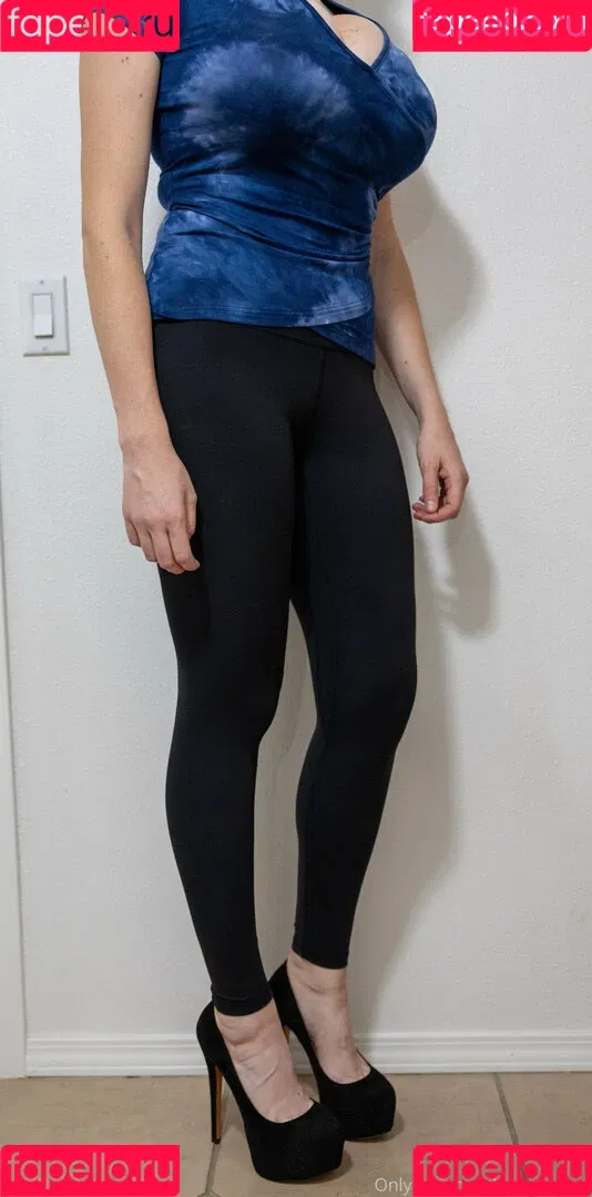 danidoreen Onlyfans Photo Gallery 