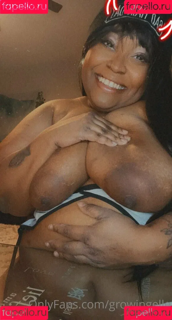 growingellex Onlyfans Photo Gallery 