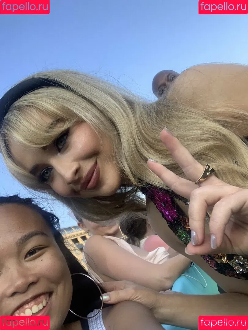 Sabrina Carpenter Onlyfans Photo Gallery 