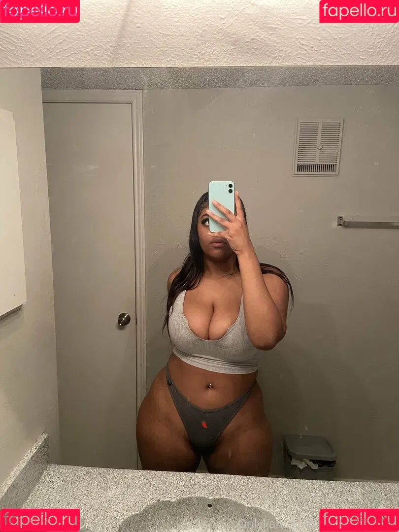 bundleofdom Onlyfans Photo Gallery 
