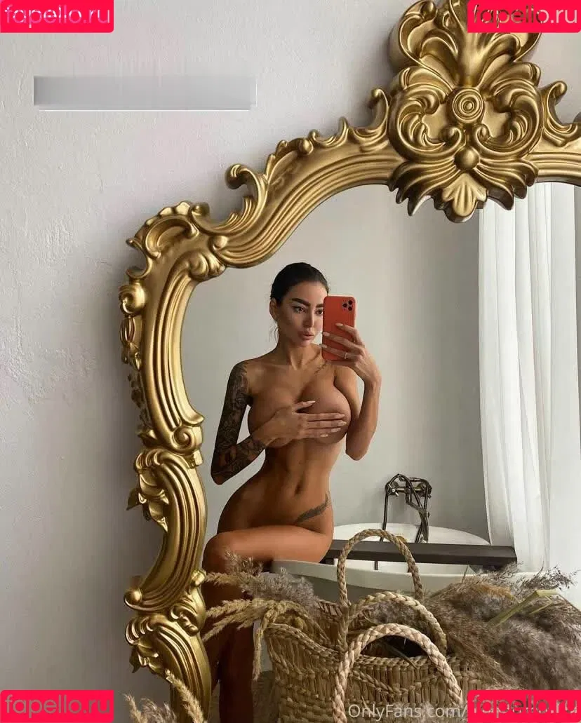 Alena Omovych Onlyfans Photo Gallery 