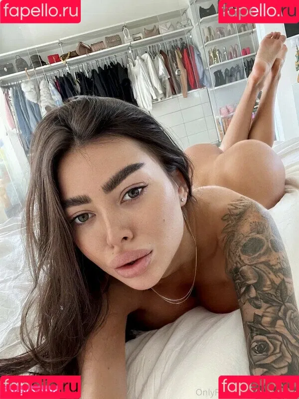 Alena Omovych Onlyfans Photo Gallery 