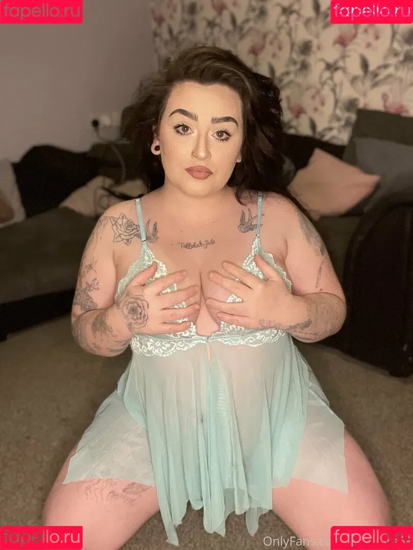 priv_tara69 Onlyfans Photo Gallery 