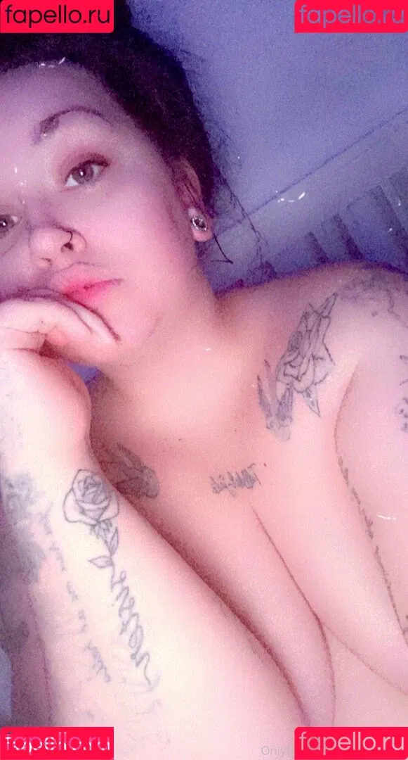 priv_tara69 Onlyfans Photo Gallery 