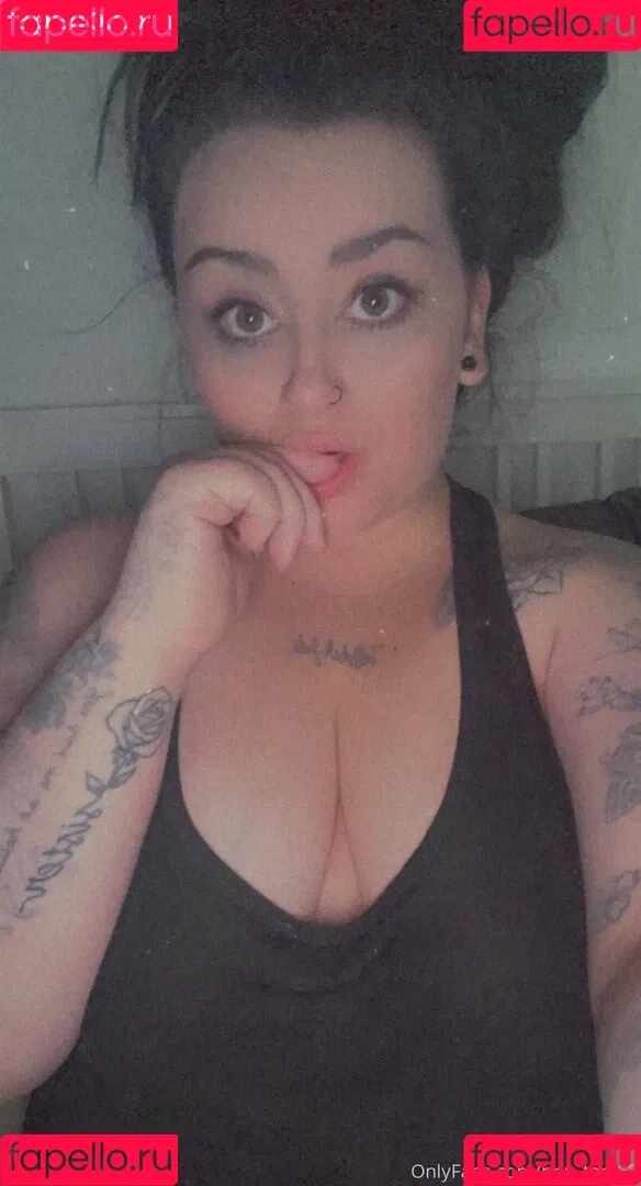 priv_tara69 Onlyfans Photo Gallery 