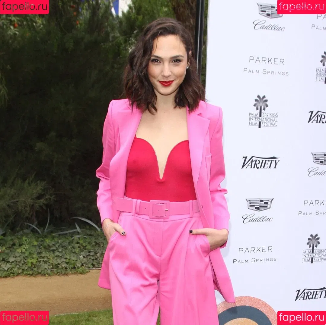 gal_gadot Onlyfans Photo Gallery 