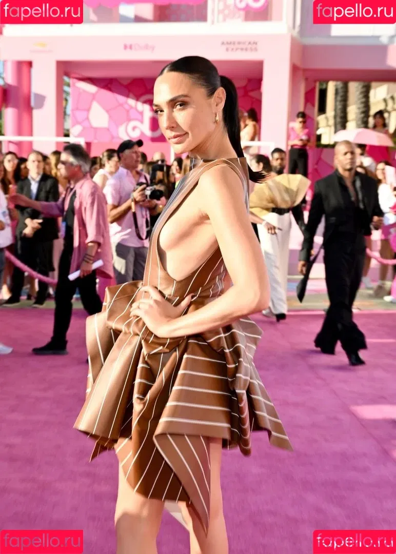 gal_gadot Onlyfans Photo Gallery 