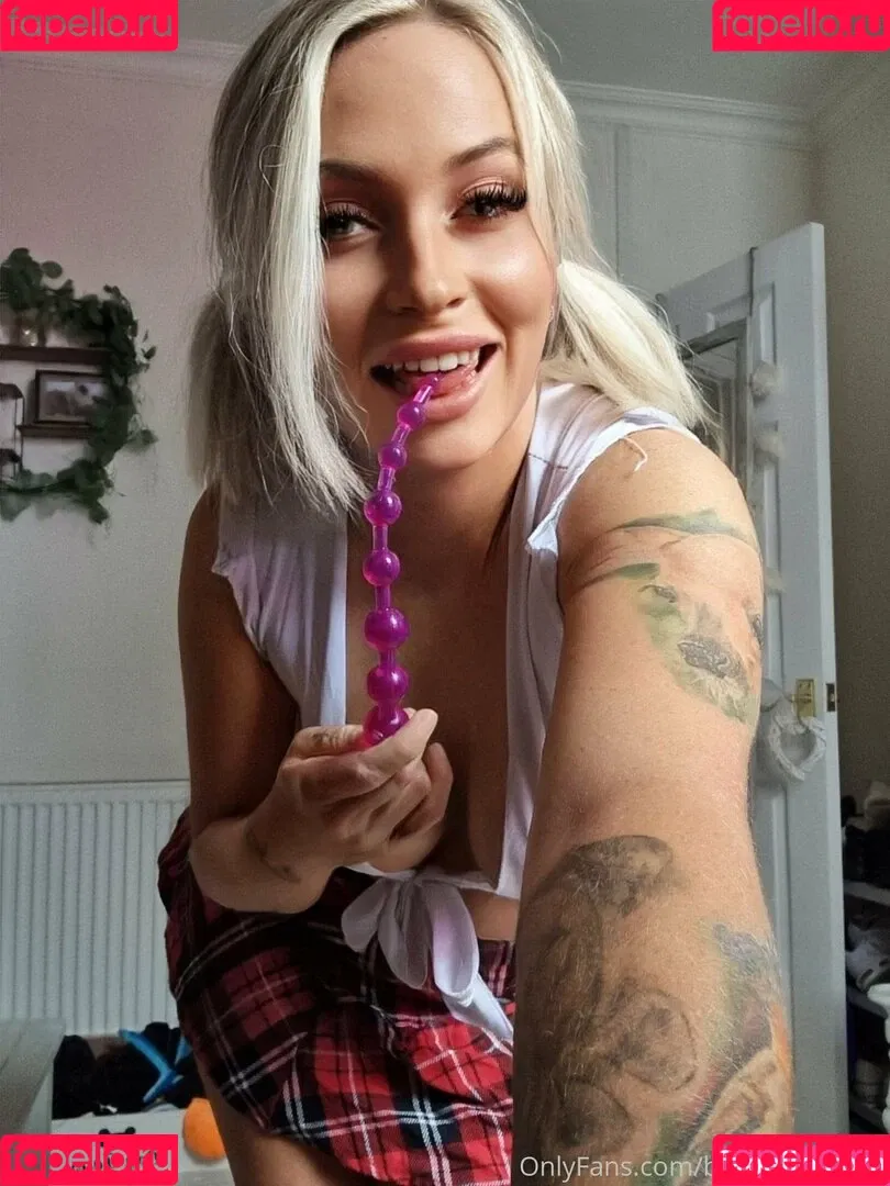 blondeeexo Onlyfans Photo Gallery 