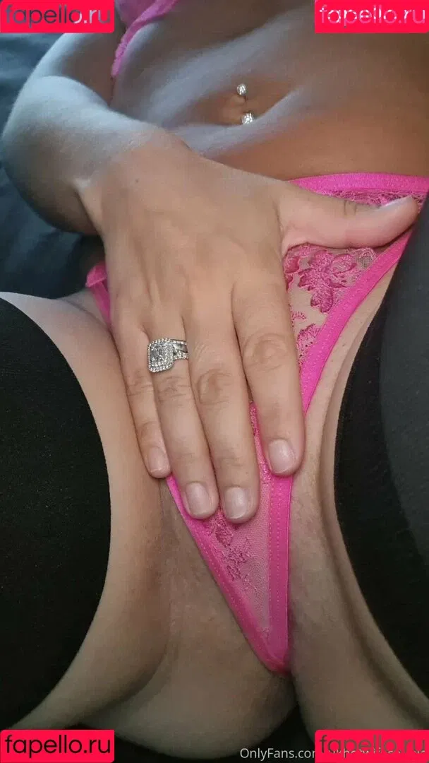 ukhotwife Onlyfans Photo Gallery 