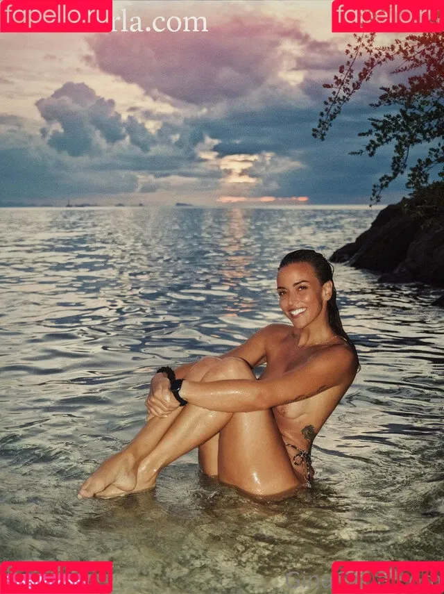 Gina Carla Onlyfans Photo Gallery 