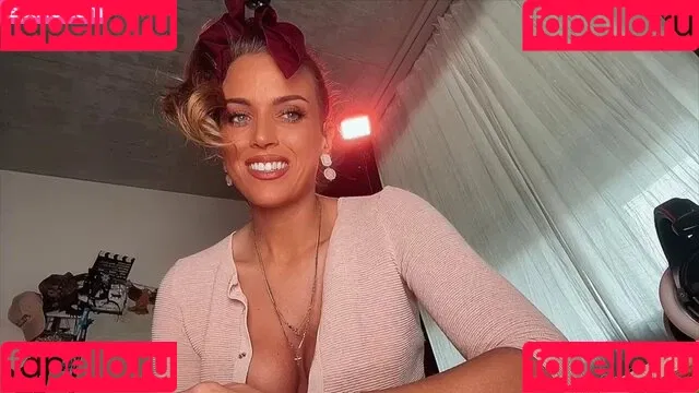 Gina Carla Onlyfans Photo Gallery 