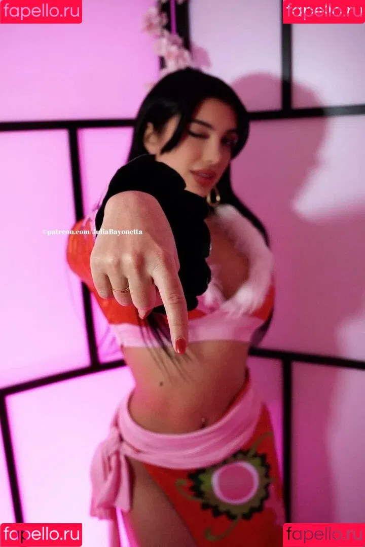 Julia Bayonetta Onlyfans Photo Gallery 