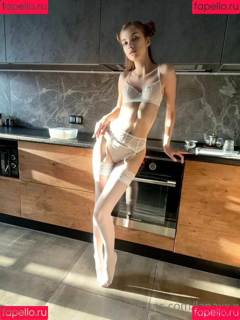 lanaxx.x Onlyfans Photo Gallery 