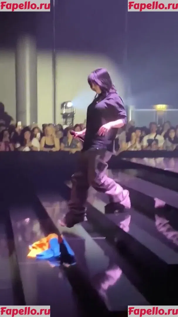 Billie Eilish Onlyfans Photo Gallery 