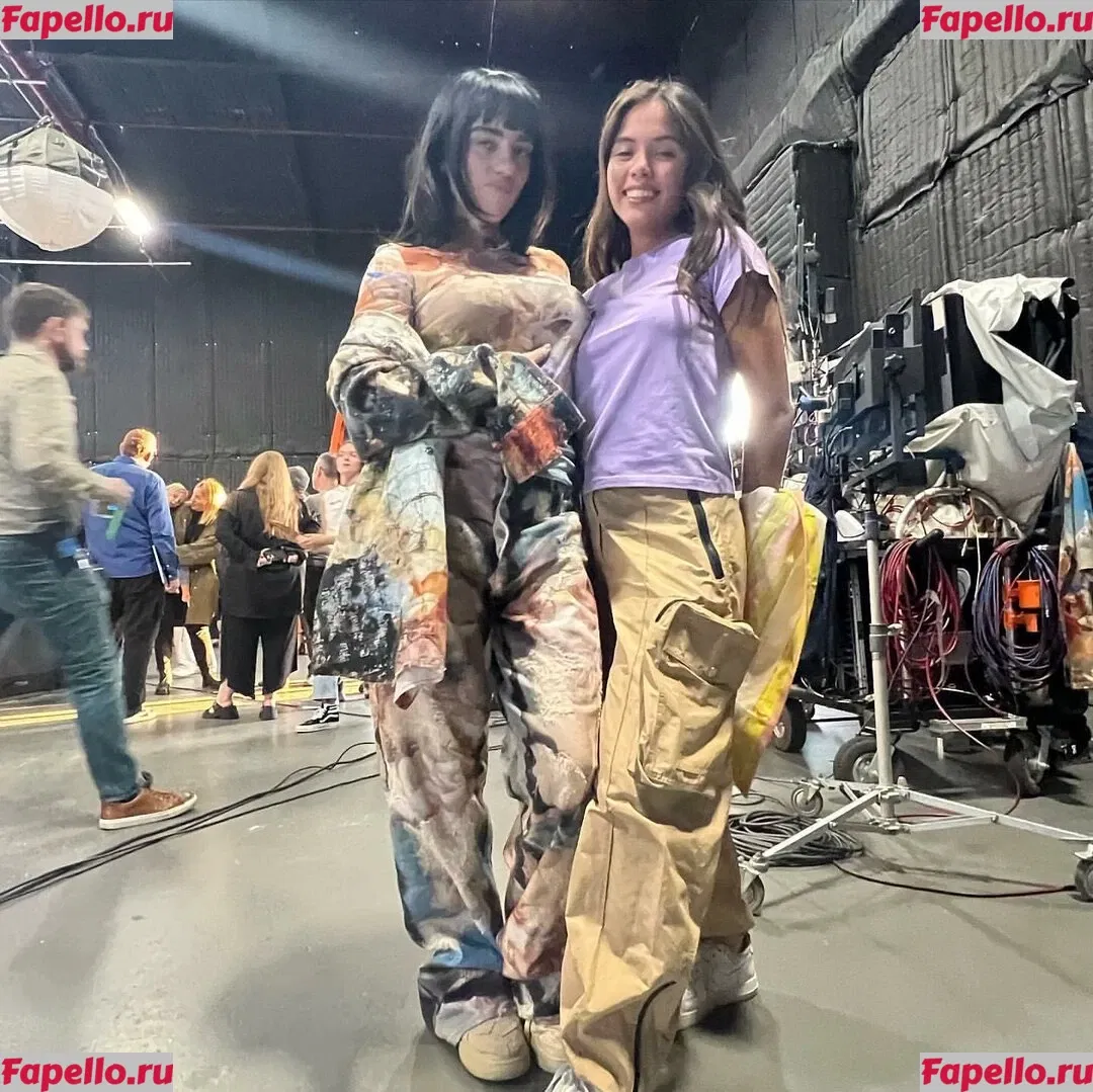 Billie Eilish Onlyfans Photo Gallery 