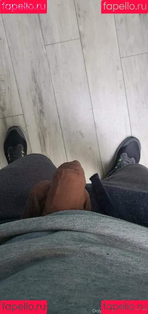 uncut88888 Onlyfans Photo Gallery 