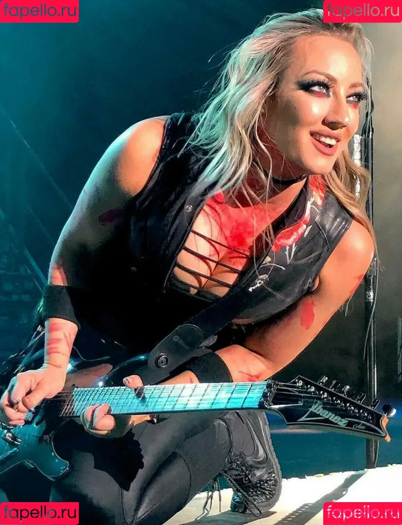 WomenMetal Onlyfans Photo Gallery 