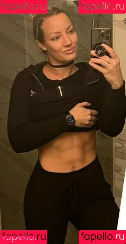 WomenMetal Onlyfans Photo Gallery 