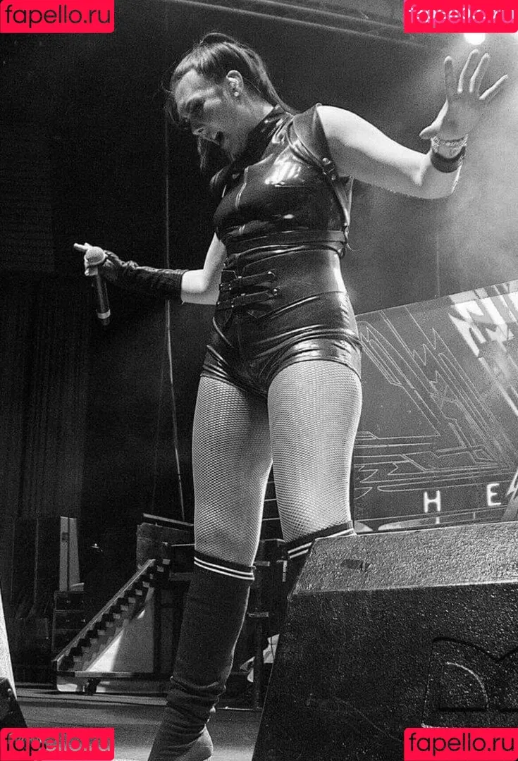WomenMetal Onlyfans Photo Gallery 